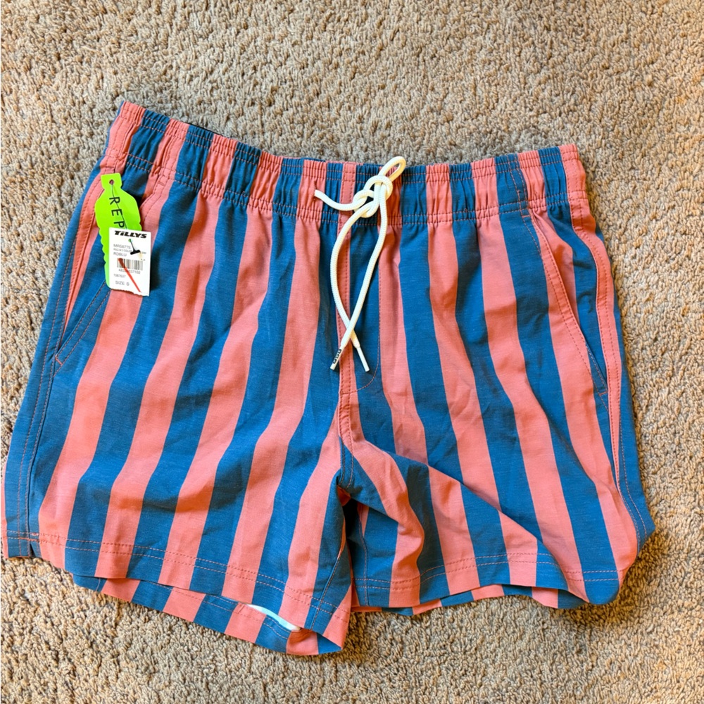 Tilly's Men's Flat Front Shorts in Blue and Pink